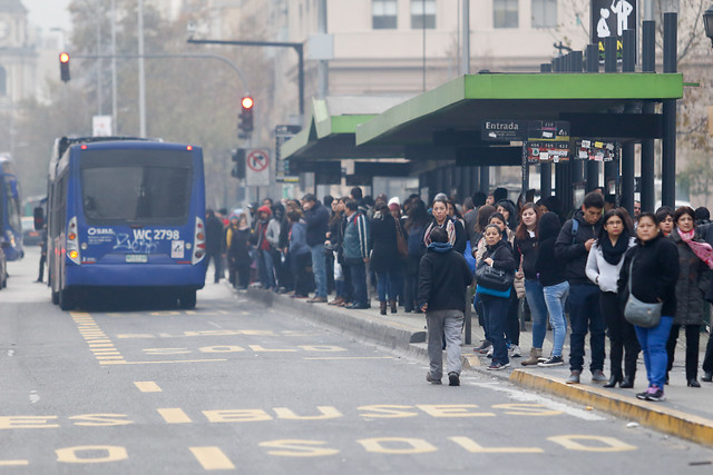 Caos vial y problemas de locomoción causan atrasos de trabajadores