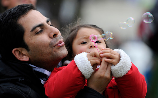 SERNAC recuerda a consumidores derechos por Día del Padre