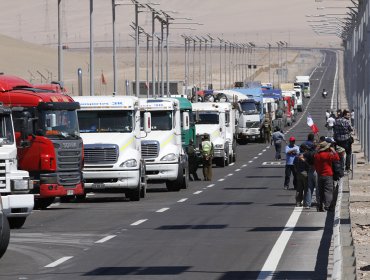 Paro de camioneros: Transportistas comienzan movilización con bloqueo de paso fronterizo con Perú