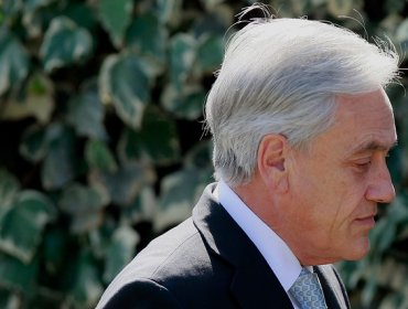 Piñera en picada contra estudiantes por destrozos en liceos tomados