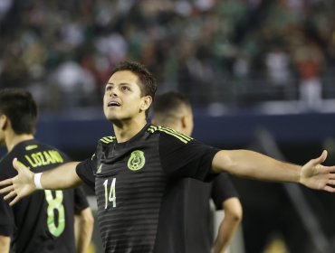 'Chicharito' elogió a Aránguiz y Vidal en la previa al duelo Chile-México