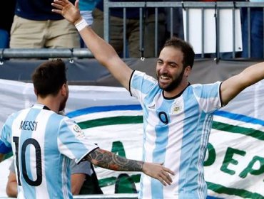 La polémica foto en camarines del equipo argentino tras golear a Venezuela