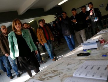 Helia Molina y baja concurrencia: “La gente se quedó celebrando el triunfo de Chile”