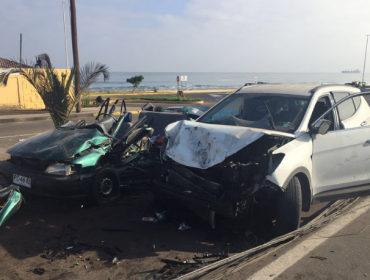 Fatal accidente deja dos fallecidos y ocho heridos en Antofagasta