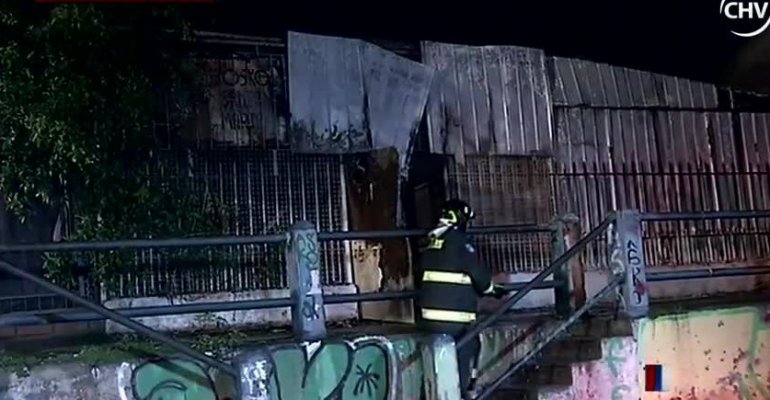 San Bernardo: Dos casas quemadas y una adolescente muerta deja voraz incendio