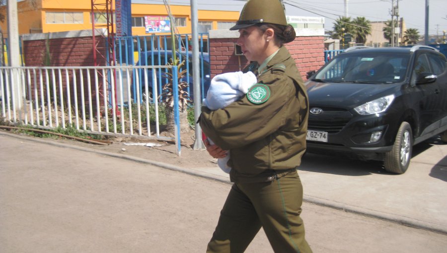 Encuentran a guagua abandonada adentro de un bolso en Iglesia de Concepción