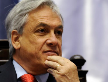 Piñera arremete contra Bachelet: “80% siente que Chile va por mal camino”