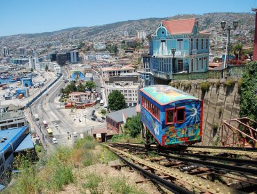 Con la cara llena de risa quedaron en Valparaíso con la llegada de turistas