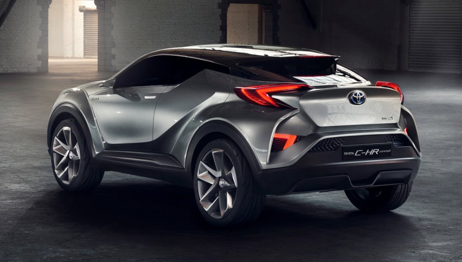 El Toyota C-HR nos desvela todos los detalles de su interior