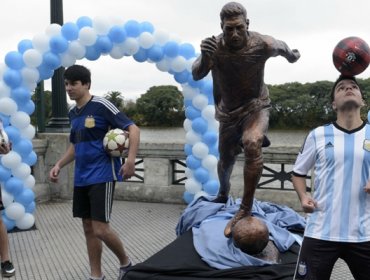 Lionel Messi ya tiene su estatua en Buenos Aires