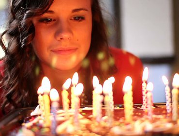 Soplar tus velas de cumpleaños podría ser más dañino de lo que pensábamos