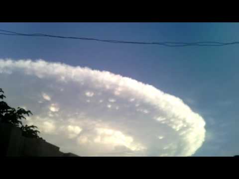 Pánico en Cartagena: Aparece gigantesca nube como la de la película 'Día de la independencia' (video)