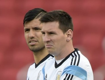 "Si Messi renuncia, Agüero también se va"