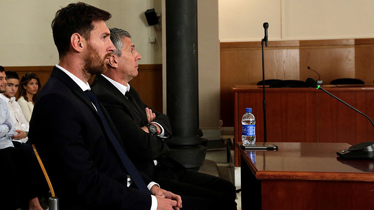 Condenan a Messi a 21 meses de prisión por fraude fiscal (VÍDEO)