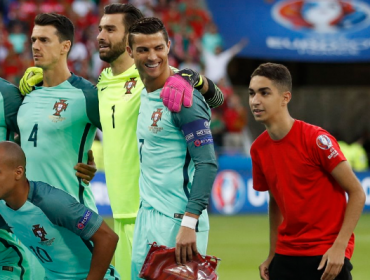 El gran gesto que hizo Cristiano con los pasapelotas en la previa al Portugal-Gales