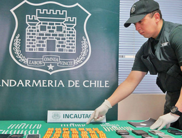 Fármacos y celulares fueron descubiertos en tapizado de sillón que ingresaba a cárcel de Punta Arenas