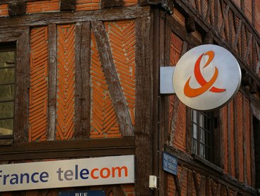 Ola de suicidios en France Telecom: piden juzgar a la operadora por acoso laboral