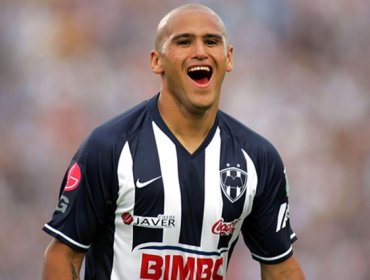 Chupete Suazo tendrá partido de despedida este domingo en Monterrey