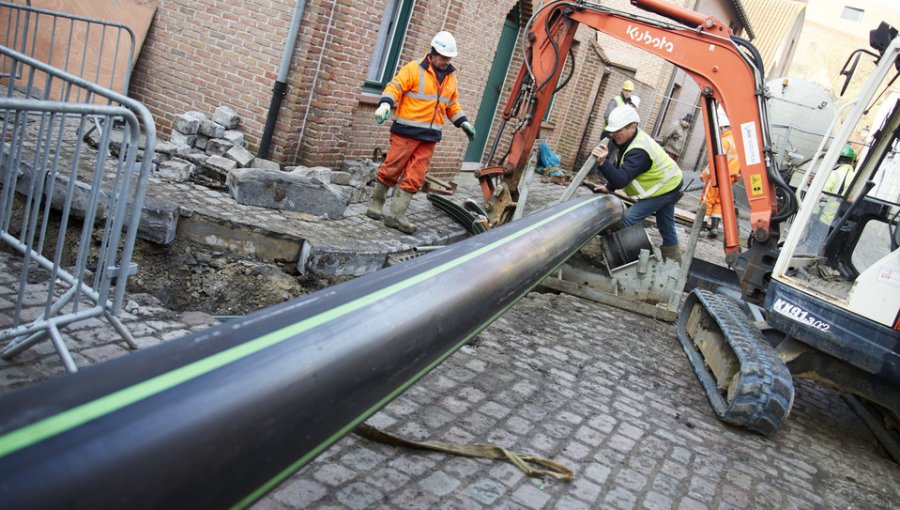 ¡Increíble! En Bélgica crean tuberías para que la cerveza llegue a las casas como el agua potable