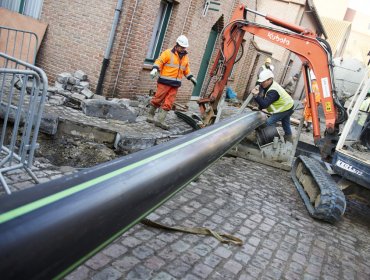 ¡Increíble! En Bélgica crean tuberías para que la cerveza llegue a las casas como el agua potable