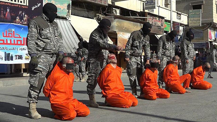 Aterrador: Estado Islámico decapita a 4 futbolistas en Raqqa