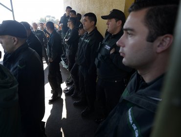 Gendarmes se encadenaron en las dependencias del Ministerio de Justicia