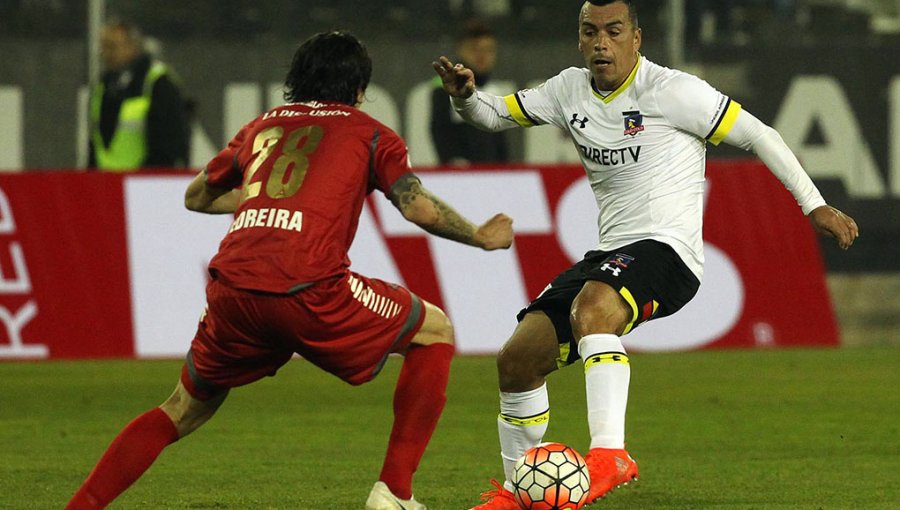 Copa Chile: Colo Colo sigue en carrera al vencer ajustadamente a Ñublense