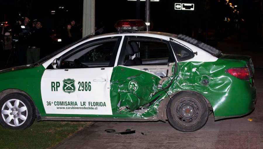 Choque de dos patrullas de Carabineros deja 5 uniformados heridos