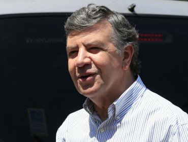 UDI sorprende e inscribe a Joaquín Lavín como candidato alcalde en Las Condes