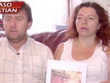 Papá de Bastían Bravo dice que su esposa solía oler y besar entrepierna de su hija