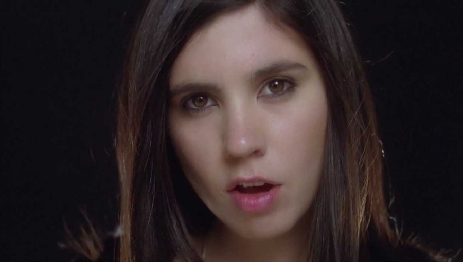 Javiera Mena cierra su gira por España y llega al Teatro Caupolicán