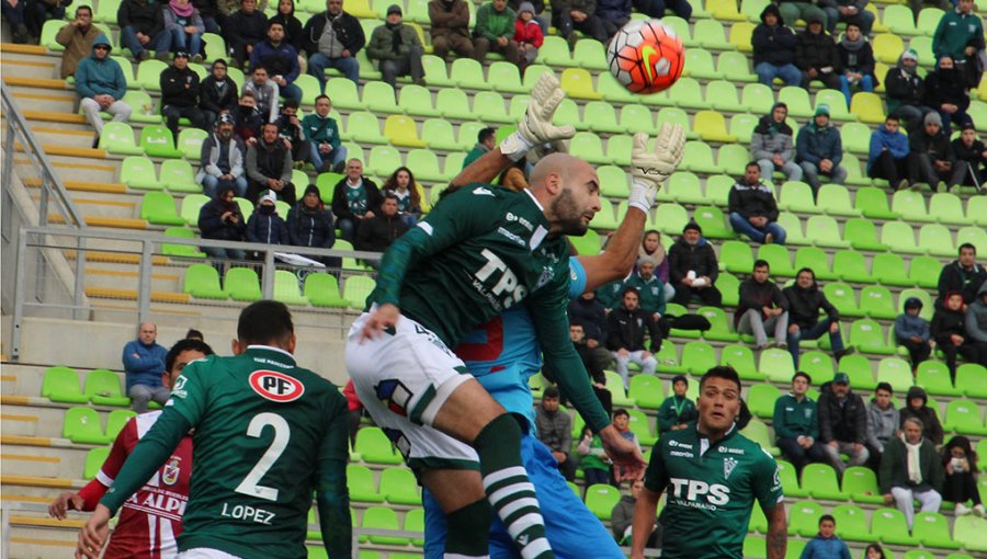 Santiago Wanderers desafía a la “U” en Valparaíso al mediodía