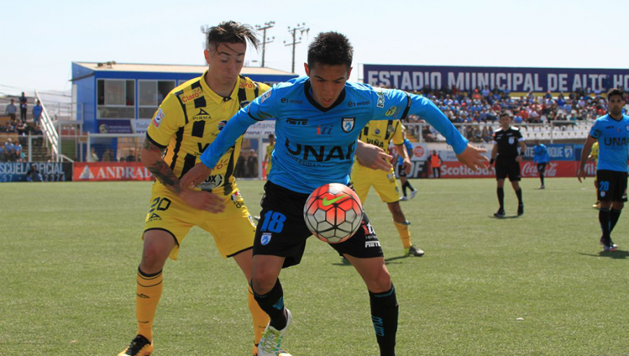 Deportes Iquique comienza con un triunfo tras derrotar a Everton en el norte