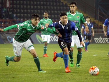 Huachipato debuta con un triunfo ante Audax Italiano en Talcahuano