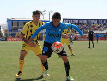 Deportes Iquique comienza con un triunfo tras derrotar a Everton en el norte