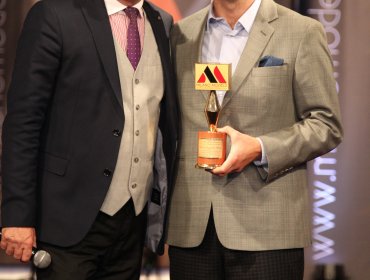 Eduardo Fuentes recibió premio a la trayectoria 2016 de Milano Models