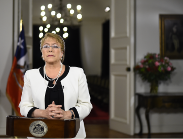 Michelle Bachelet informa en cadena nacional medidas para mejorar sistema de pensiones