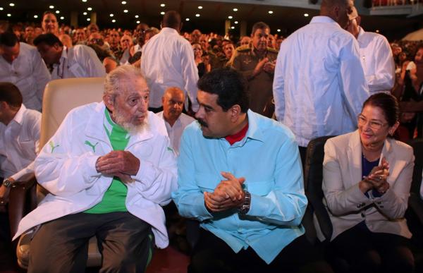 Fidel Castro festejó sus 90 años en el teatro Karl Marx de La Habana