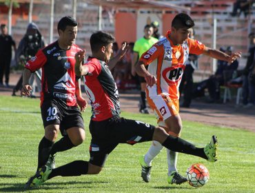 Deportes Antofagasta y Cobresal miden fuerzas en el norte