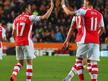 Premier Legue: Wenger no teme por las renovaciones de Özil y Alexis