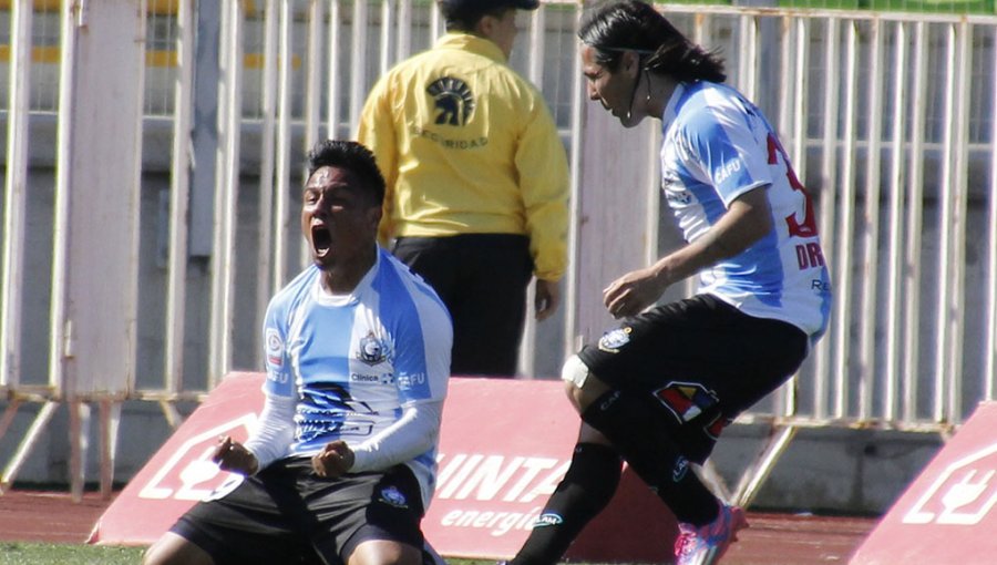Deportes Antofagasta sale del fondo de la tabla tras vencer a Wanderers en Valparaíso