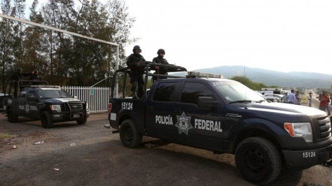 Por orden presidencial destituyen al jefe de la Policía Federal de México