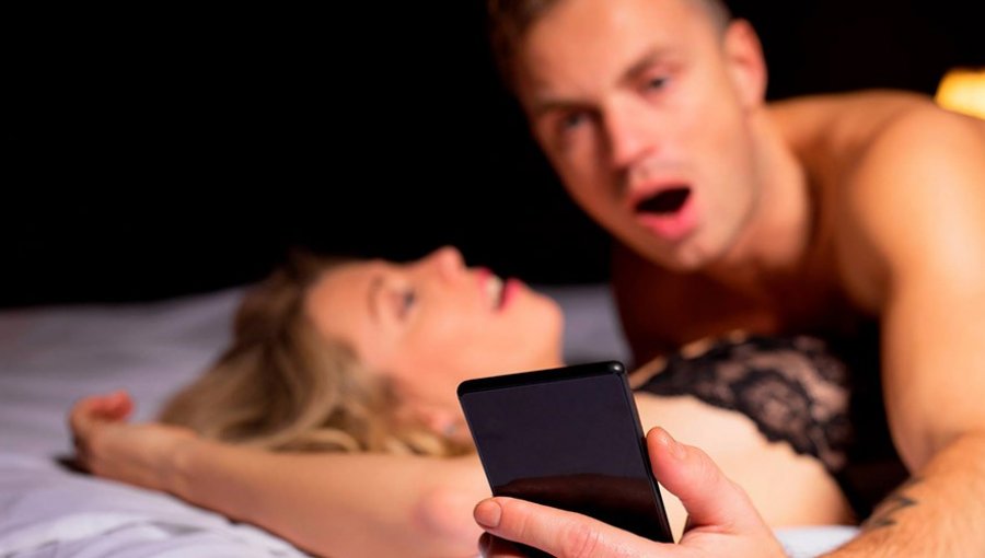 Cibersexo: ¿Infidelidad o diversión?