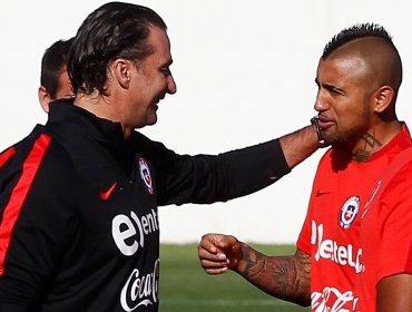 Fuerte encontrón entre Arturo Vidal y Pizzi en entrenamiento de la Roja