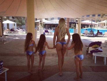 Coté López otra vez en Bikini: Pero usando el mismo de sus hijas