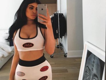 Las mejores fotos con las curvas de Kylie Jenner