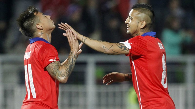 Eduardo Vargas: "No publico fotos diciendo que somos bicampeones"