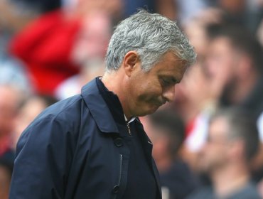 Clásico de Manchester: Mourinho culpa a sus jugadores y al árbitro de la derrota