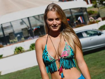 Kika Silva se luce en hermoso en Bikini en sus vacaciones por Europa