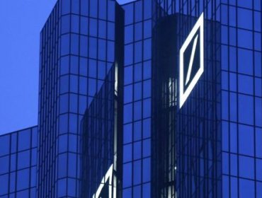 Caen las acciones del Deutsche Bank tras un reclamo judicial por USD 14 mil millones